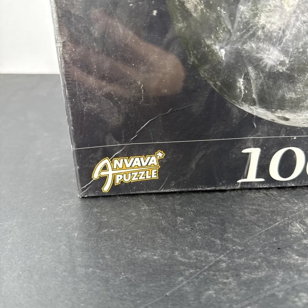 Anvava The Moon Planet Series Puzzle 1000 Pieces Round New Sealed Wrap Tears
